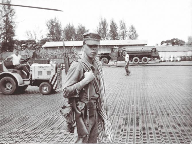Harvey Pratt in Vietname