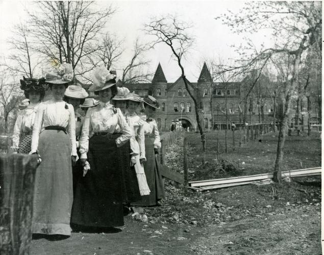 Graduating students at the Cherokee Female Seminary, Tahlequah, Okla., circa 1902