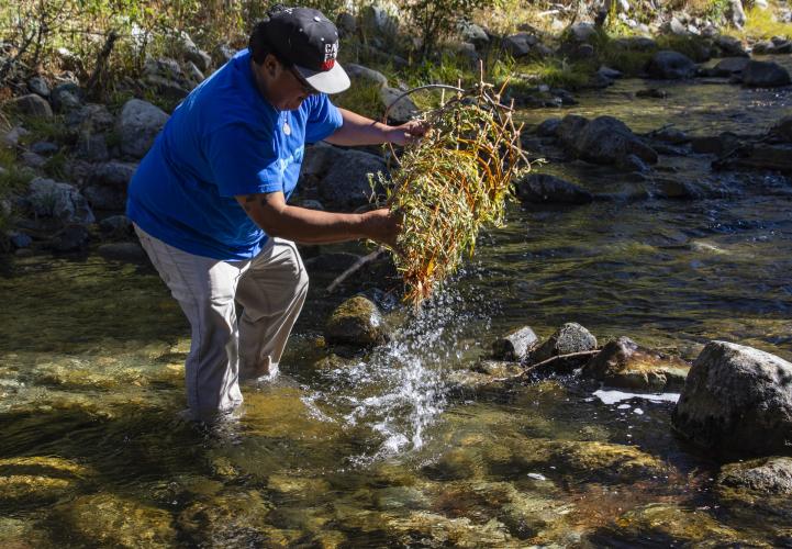 Wašiw fishermen Marty Meeden