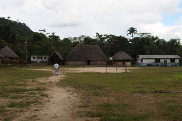 Cotococho is a Kichwa community at the eastern foot of the Andes mountains in Ecuador’s Amazon Basin. Photo by Justin Mugits.