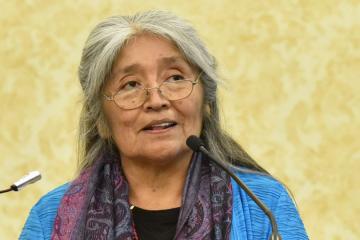 Ofelia Zepeda speaking at MLA Awards Ceremony in 2017