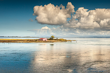Tuluwat island